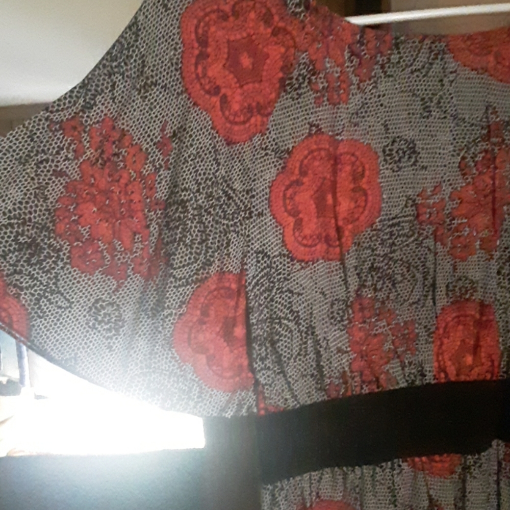 A-line blouse - Picture 2 of 4